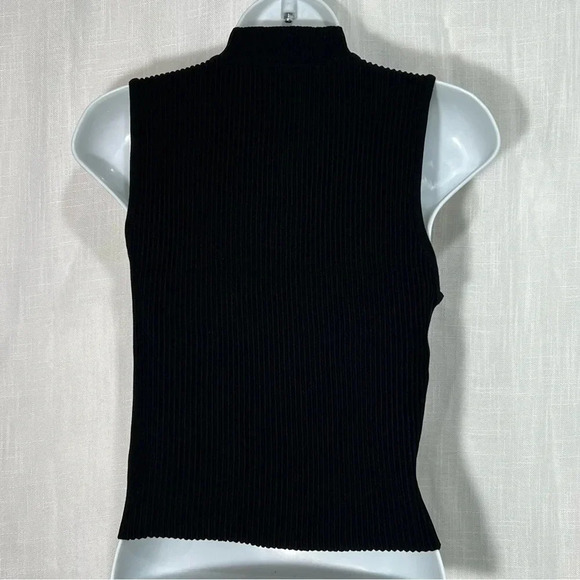 Forever 21 Ribbed Turtle Neck Sleeveless Top Size L - Picture 3 of 5